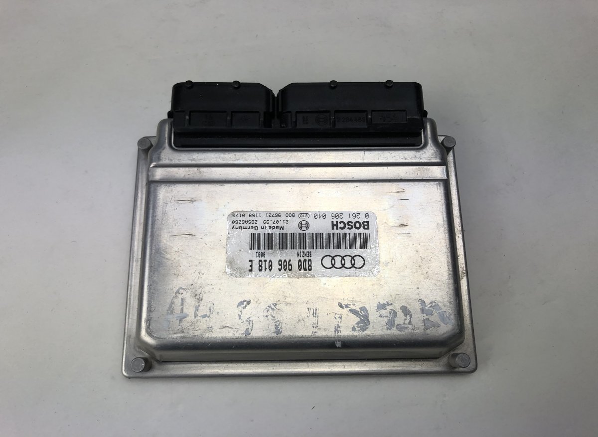Audi A4 (B5) Engine Control Unit / module (ECU) AUDI A4 (B5) (1994-2001) Engine Control Unit / ...