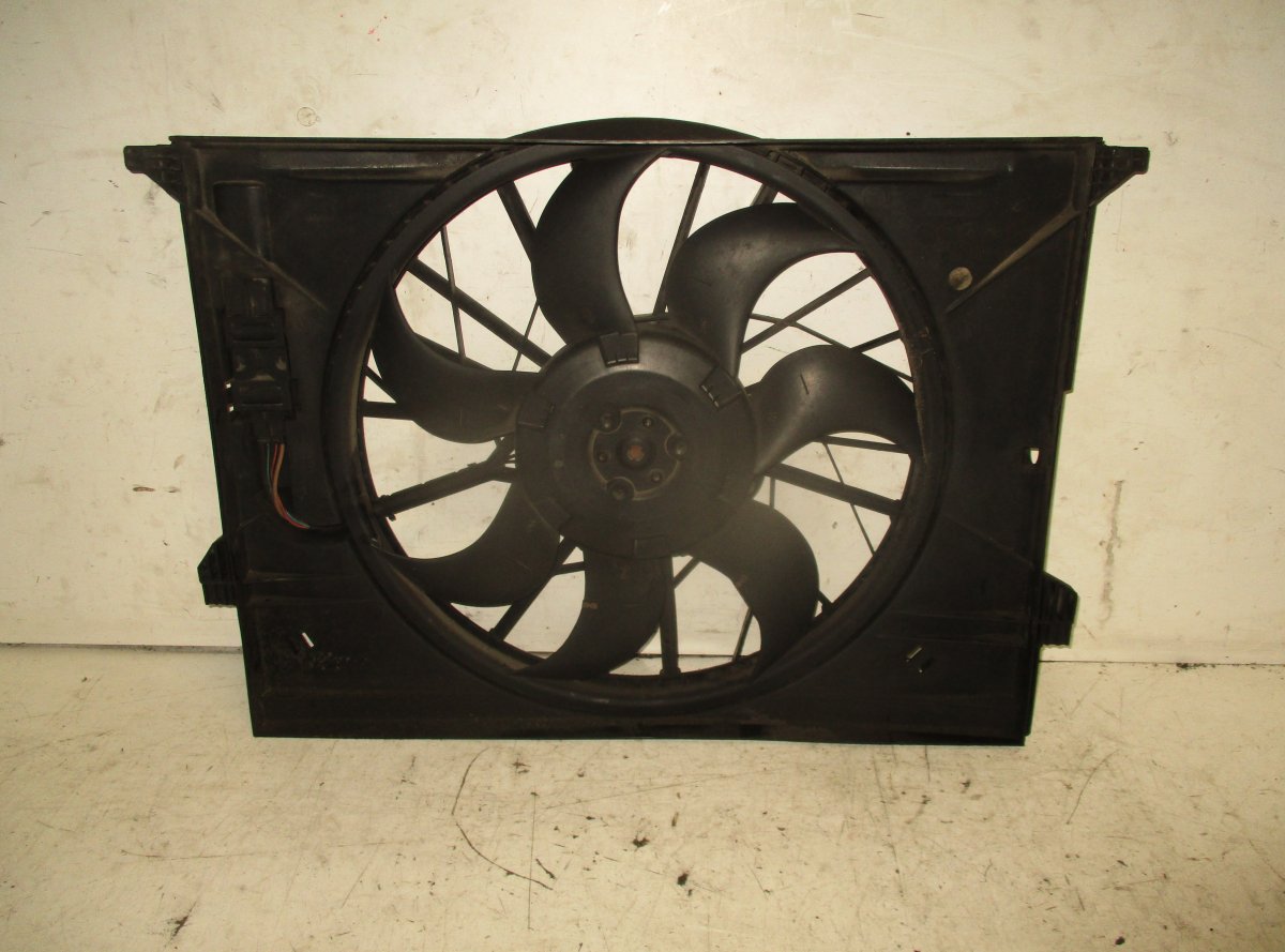 Mercedes-Benz CLS (C219) Radiator Fan Electric MERCEDES-BENZ CLS (C219) (2004-2010) Radiator F...