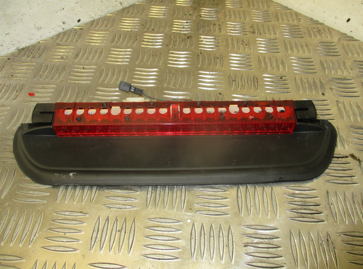 BMW 3 (E46) Additional Brake Light