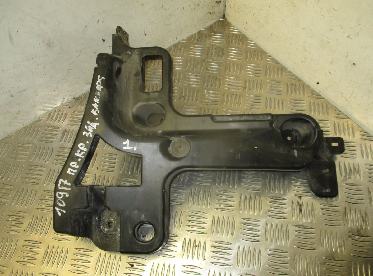 Renault Talisman Rear bumper Carrier holder on fender right