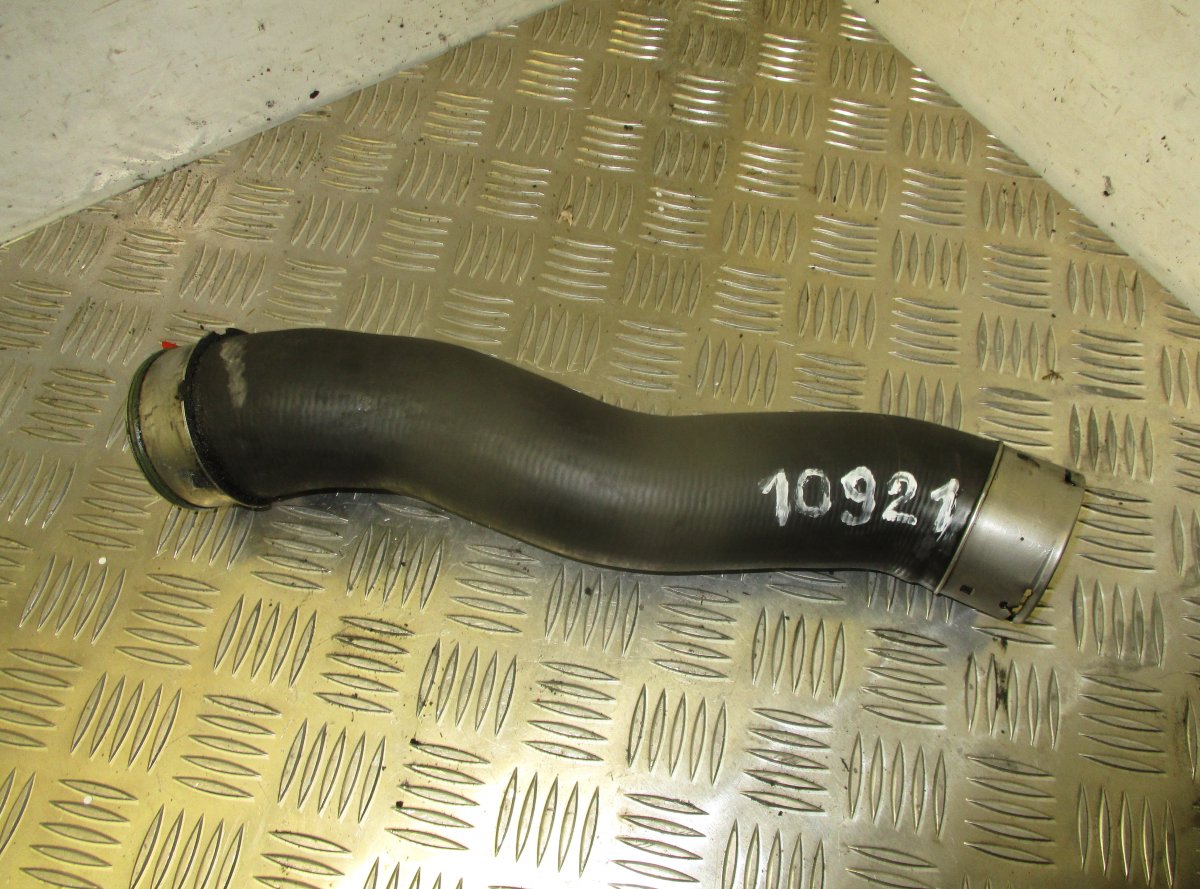 BMW 3 (E46) Intercooler pipe right BMW 3 (E90, E91, E92, E93) (2005-2011) Intercoo...