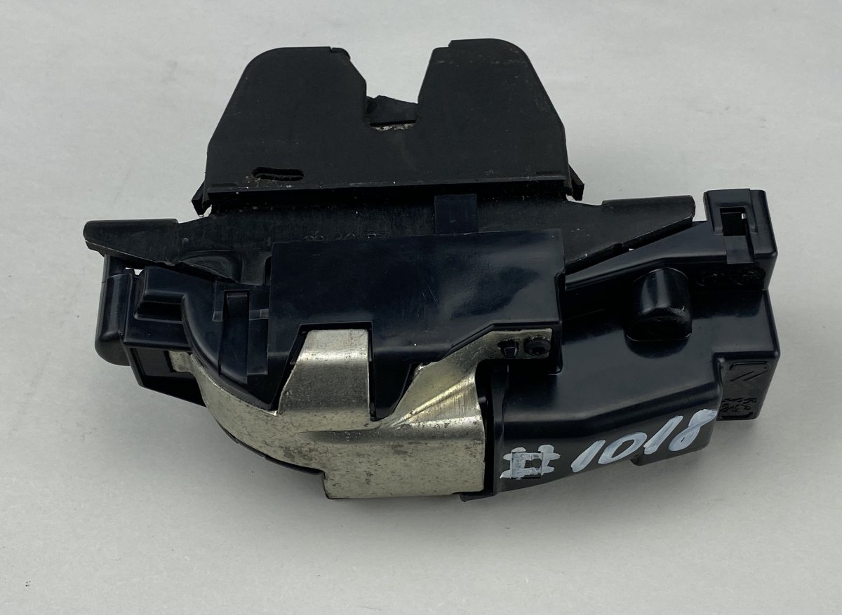 Citroen C4 Picasso Bootlid / tailgate lock CITROËN C4 Picasso I (UD, UA) (2006-2013) Bootl...