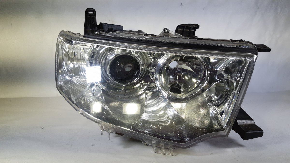 Mitsubishi i, MiEV передняя фара (правая) MITSUBISHI L200 IV / TRITON (KA, KB) (2005-2015...