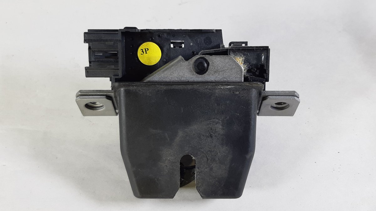 Ford Mondeo Boot lid / tailgate lock Boot lid / tailgate lock — FORD MONDEO Mk V (CD...