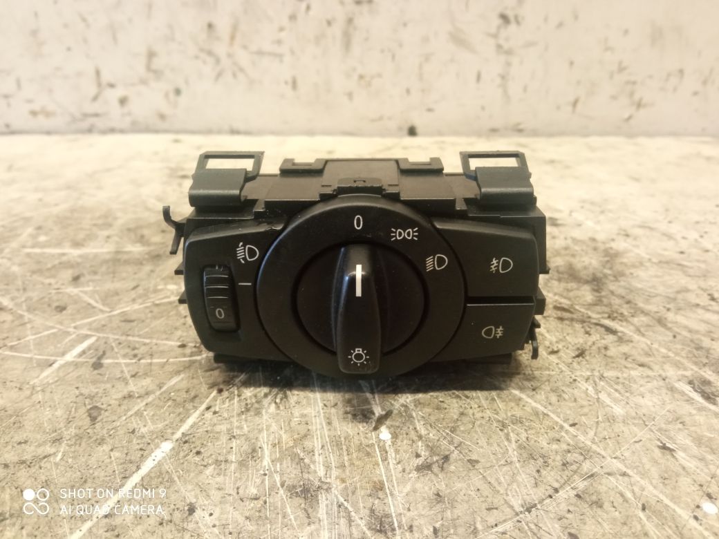 BMW 1 (E81 / E82 / E87 / E88) Headlight Switch BMW 1 (E81, E82, E87, E88) (2003-2013) Headligh...