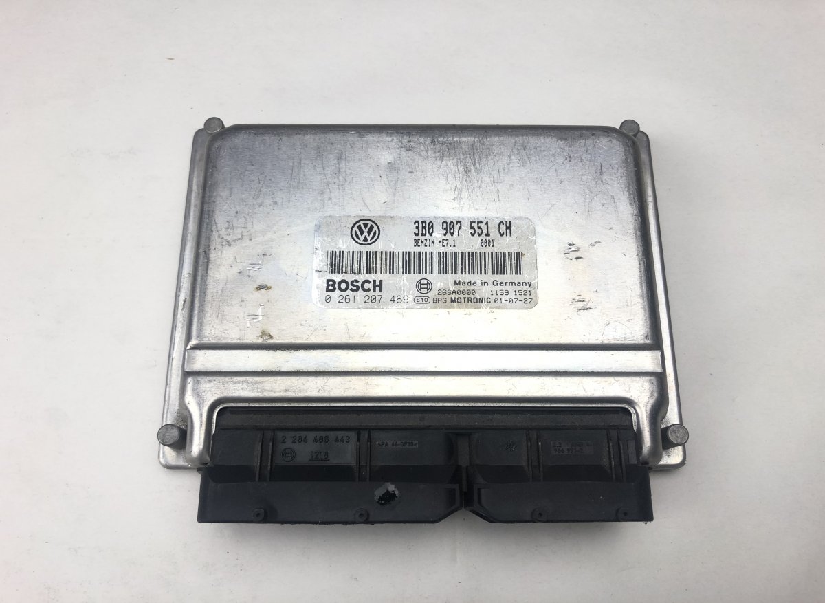 Audi A8 (D2) Engine control unit (ECU) Engine control unit (ECU) — AUDI A8 (4D2, 4D8) ...