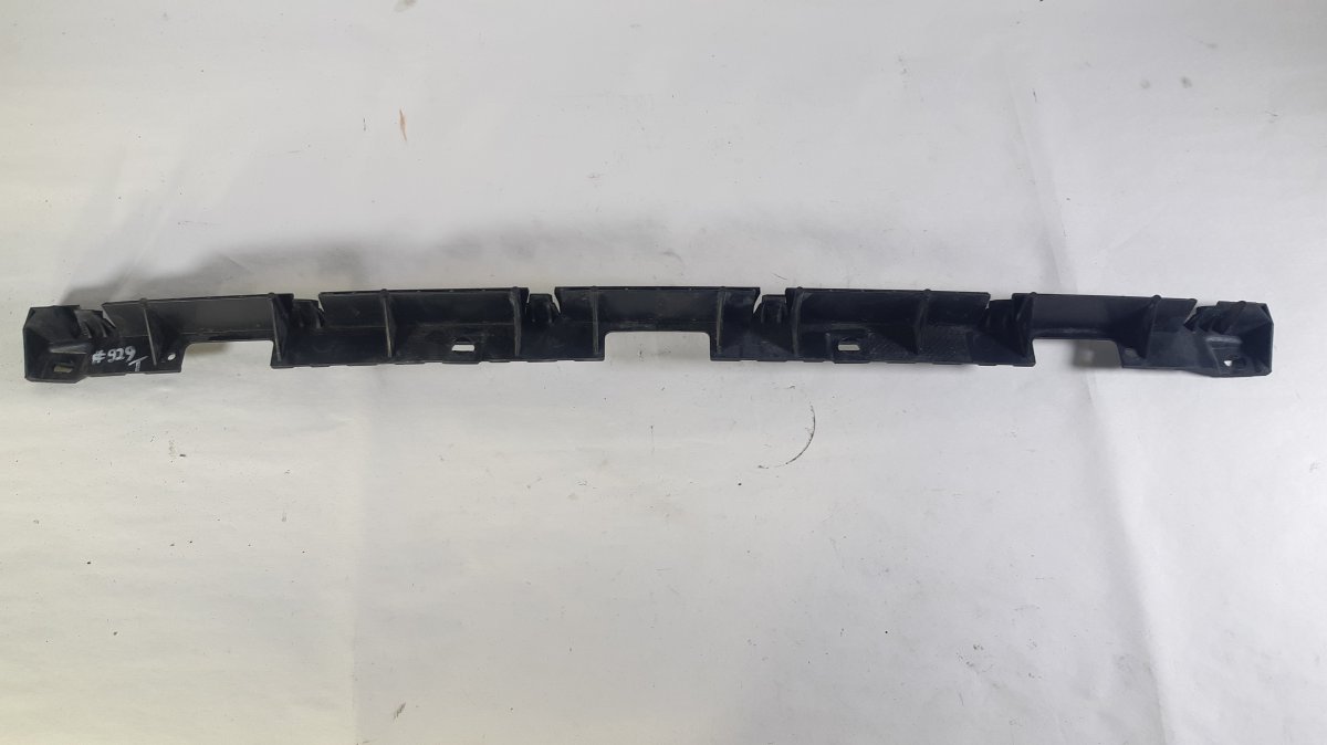 Porsche Cayenne Rear bumper bracket, central PORSCHE CAYENNE I (2002-2010) Rear bumper brack...
