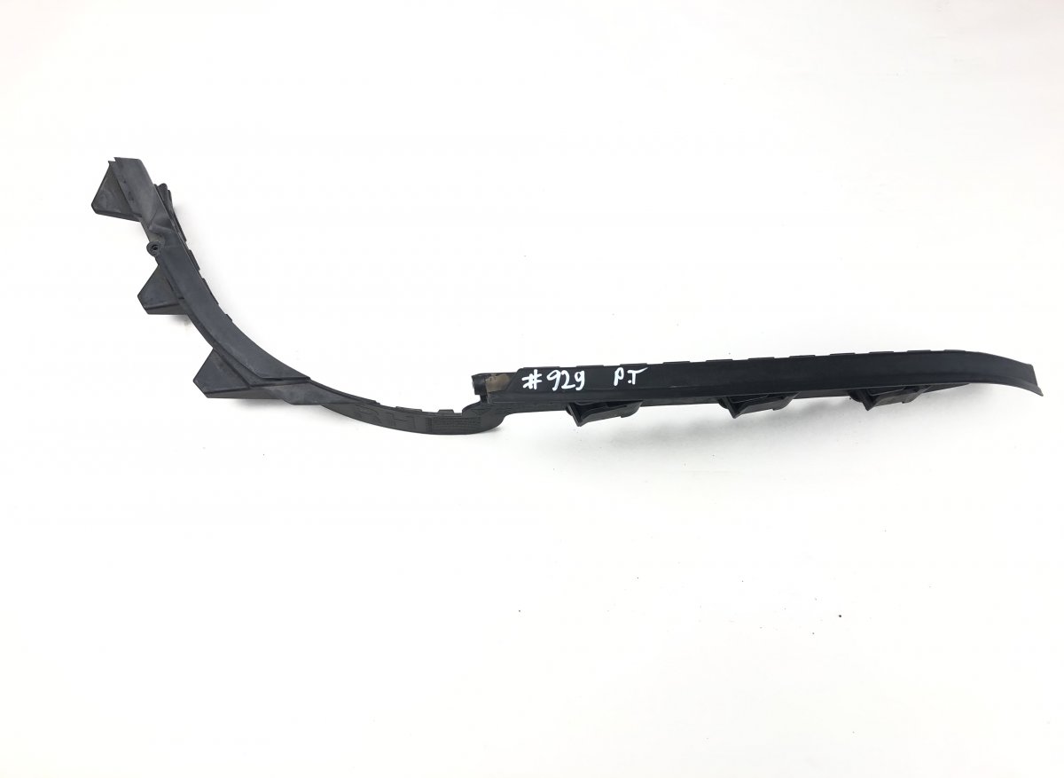 Porsche Cayenne Rear bumper Carrier holder on fender right PORSCHE CAYENNE I (2002-2010) Rear bumper Carri...