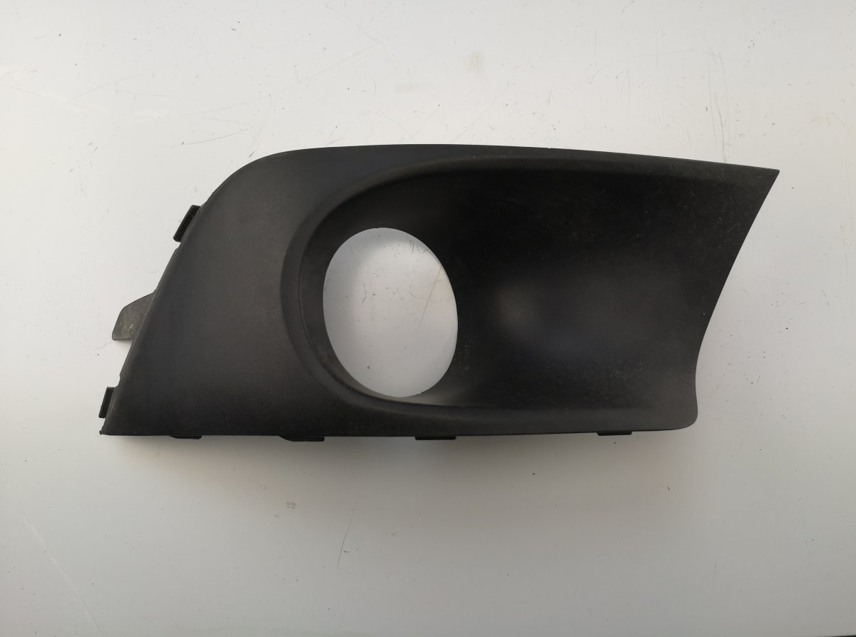 Subaru Legacy Front Bumper Grille Right SUBARU LEGACY V / Outback (2009-2014) Front Bum...