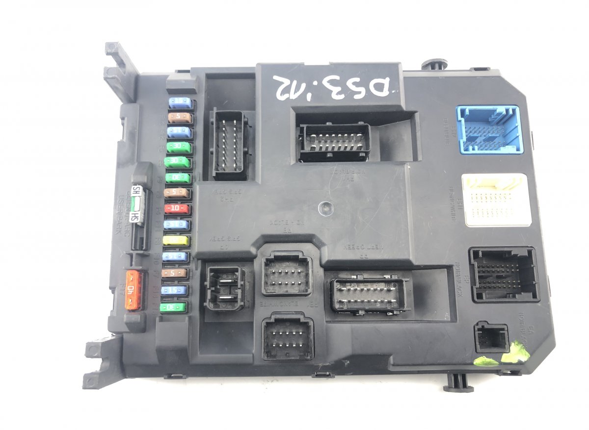 Citroen DS3 Fuse box Fuse box — CITROËN DS3 (2009-2015) — 9666952280...