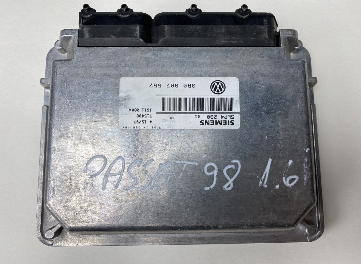 Volkswagen Passat Engine Control Unit / module (ECU) VW PASSAT (B3, B4) (1988-1997) Engine Control U...