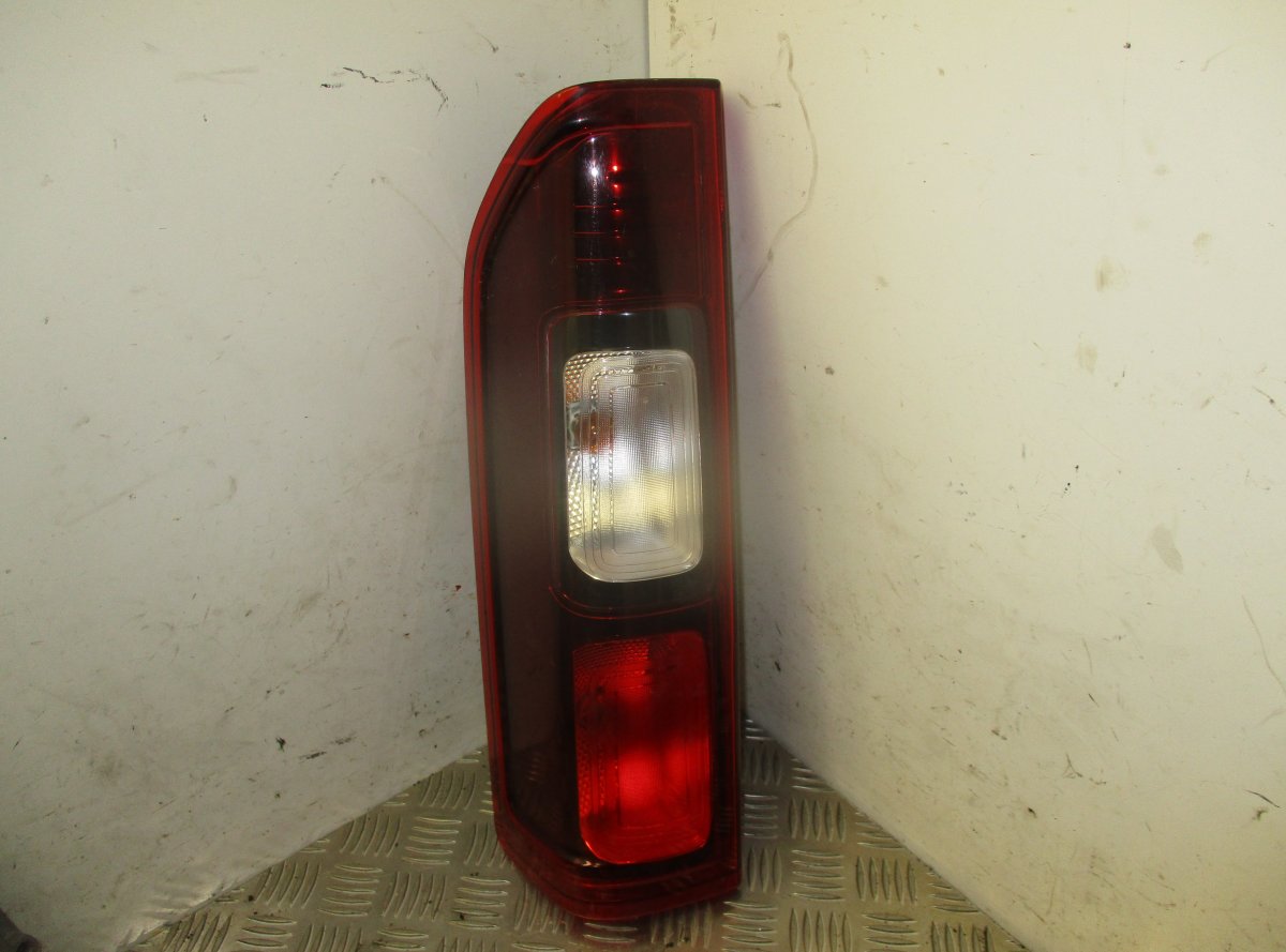 Renault Trafic задняя фара (левая) RENAULT TRAFIC III (JG, EG, FG) (2014-) Tail li...