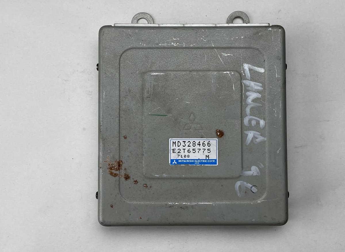 Mitsubishi Colt Engine Control Unit / module (ECU) MITSUBISHI COLT IV (CA) (1992-1996) Engine Cont...