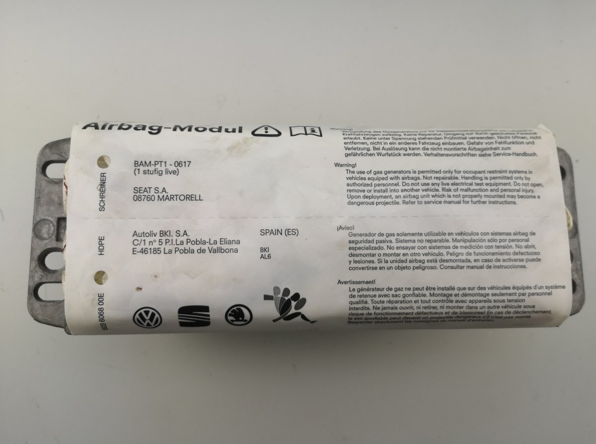 Seat Leon passenger airbag SEAT LEON (1P1) (2005-2012) Passenger Airbag 1P...