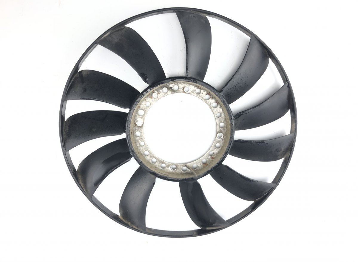Volkswagen Passat Cooling Fan Wing