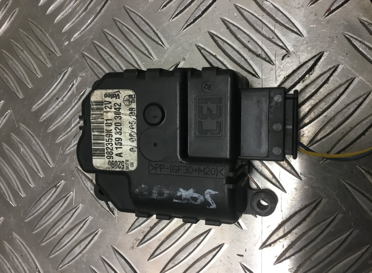 Mercedes-Benz A (W169) Evaporator air flow flap control motor MERCEDES-BENZ A-CLASS (W169) (2004-2012) Evapor...