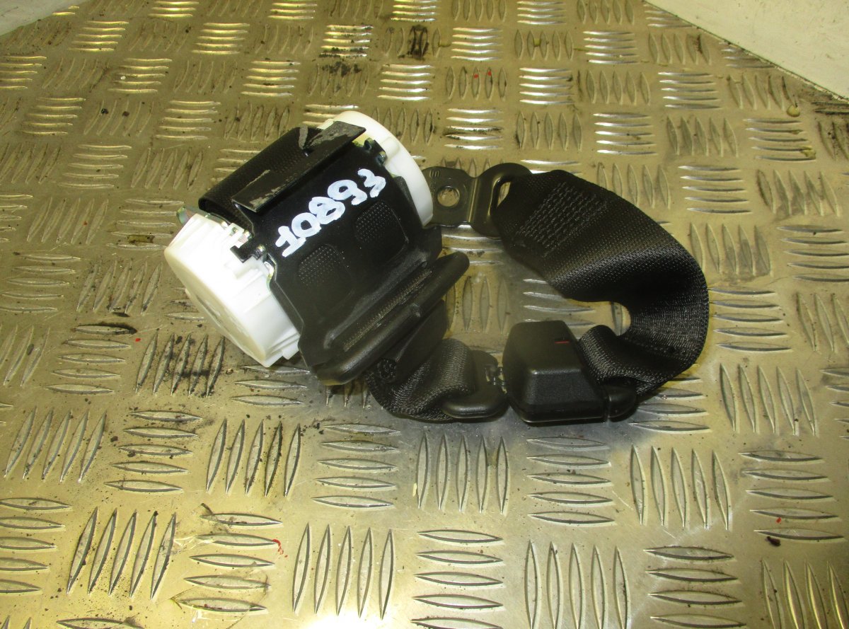 BMW 5 (F10 / F11) Seat Belt Rear Center