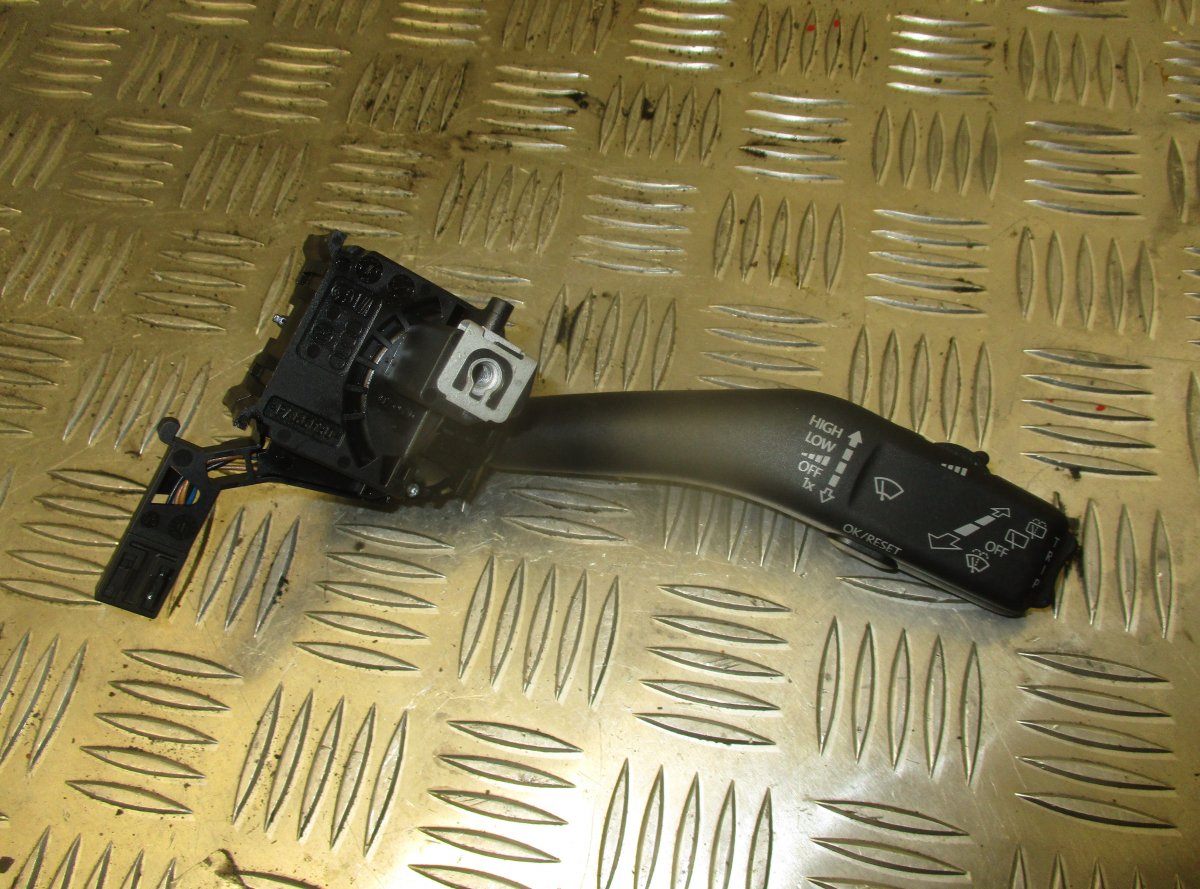 Volkswagen Golf 5 Wiper Switch Wiper switch — VW GOLF VI (5K) (2008-2013) — 1K...