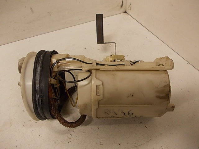 Volkswagen Golf 3 Fuel delivery pump VW GOLF IV (1J) (1997-2006) Fuel delivery pump ...