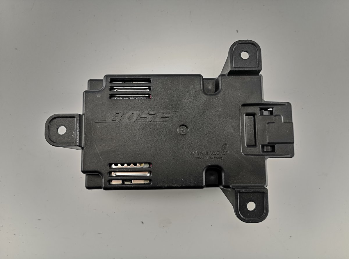 Audi A6 (C5) Audio amplifier AUDI A6 / A6 ALLROAD (C6, 4F) (2004-2011) Audio...