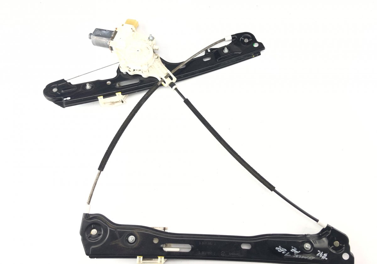BMW 1 (E81 / E82 / E87 / E88) Window Regulator mechanism front right BMW 1 (E81, E82, E87, E88) (2003-2013) Window R...