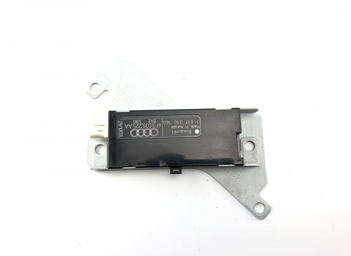 Audi A6 (C6) Aerial amplifier / control unit AUDI A6 / A6 ALLROAD (C6, 4F) (2004-2011) Aeria...