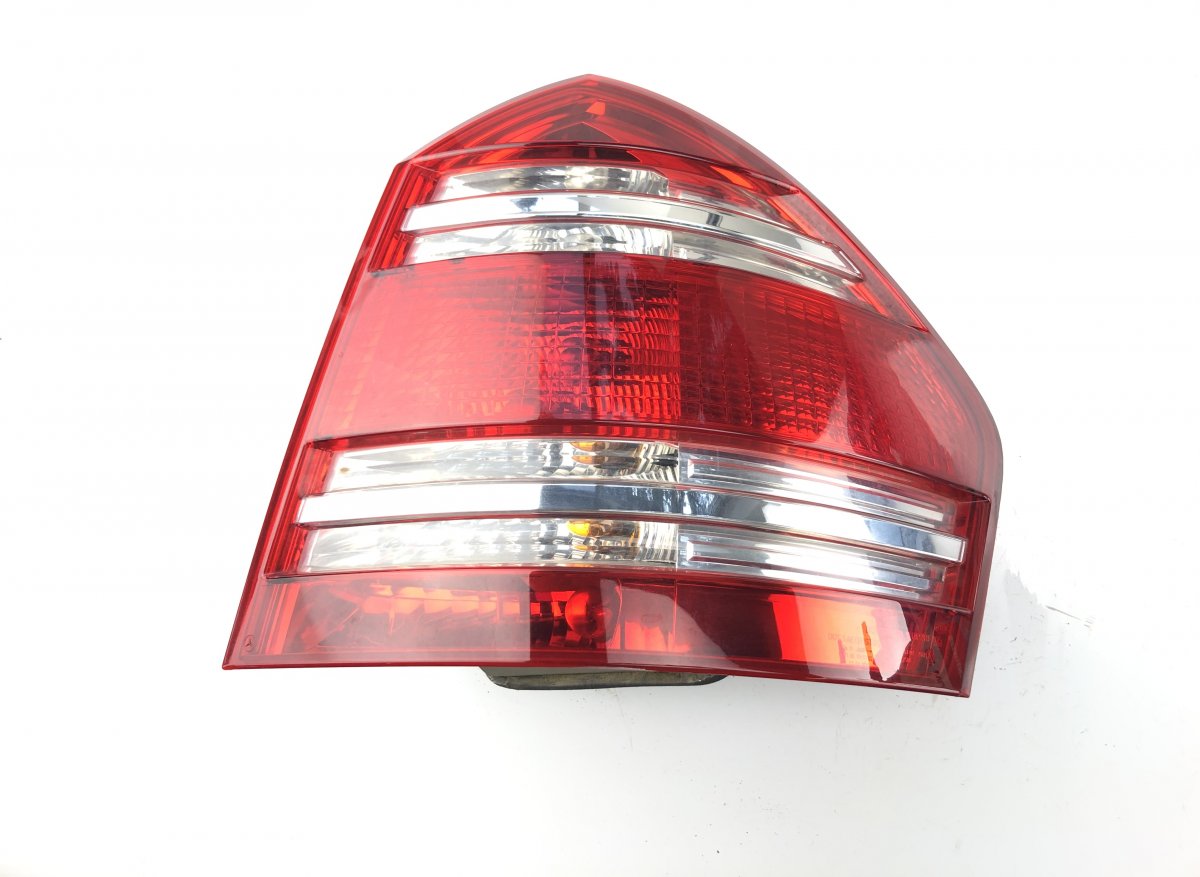 Mercedes-Benz A (W169) Right Rear Light Right rear light — MERCEDES-BENZ GL-CLASS (X164...