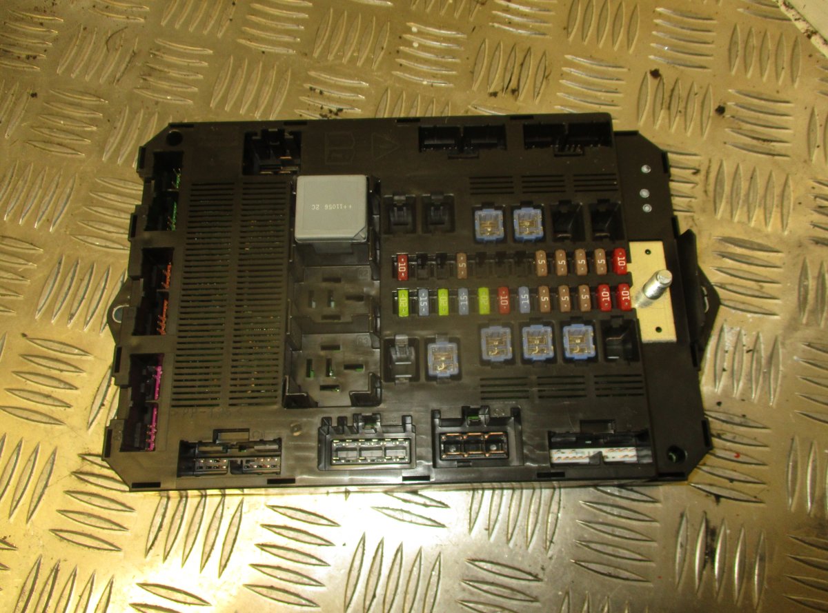 Jaguar XF Fuse box JAGUAR XF (X250, CC9) (2008-2015) Fuse box C2Z1...