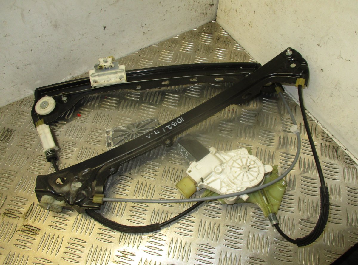 BMW 3 (E46) Window Regulator Compl. front left BMW 3 (E90, E91, E92, E93) (2005-2011) Window R...