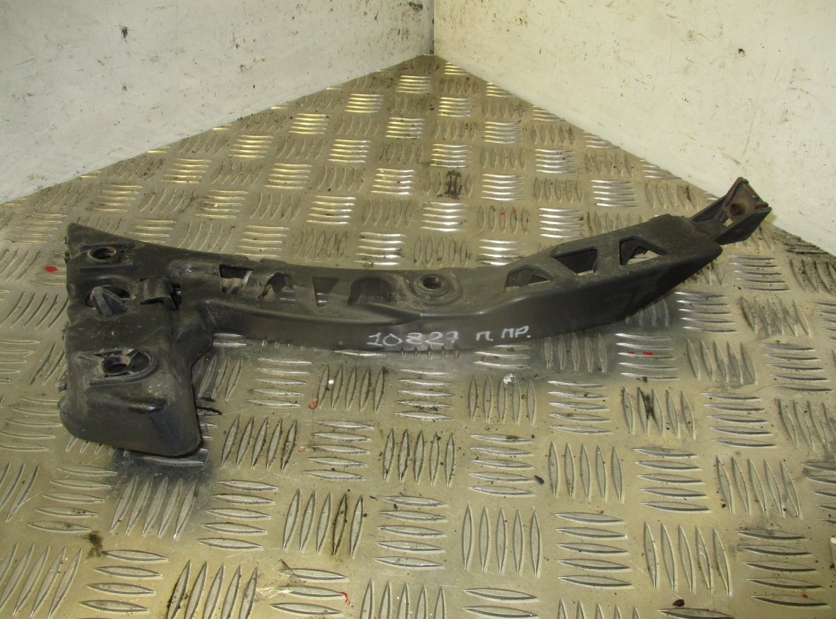 Jaguar XF Front Bumper bracket on fender right JAGUAR XF (X250, CC9) (2008-2015) Front Bumper ...