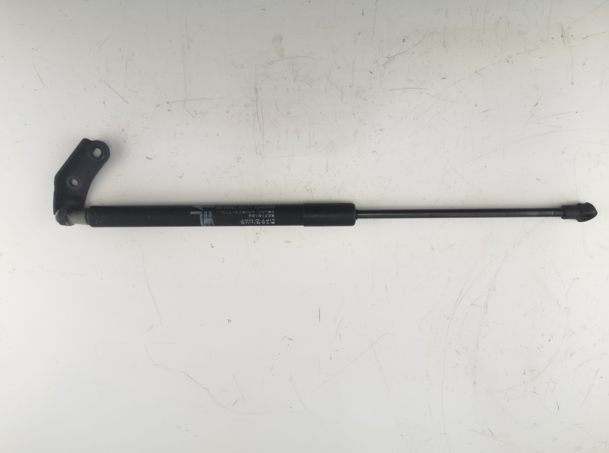 Toyota Avensis (T27) Left bootlid / tailgate strut Left bootlid / tailgate strut — TOYOTA AVENSIS ...