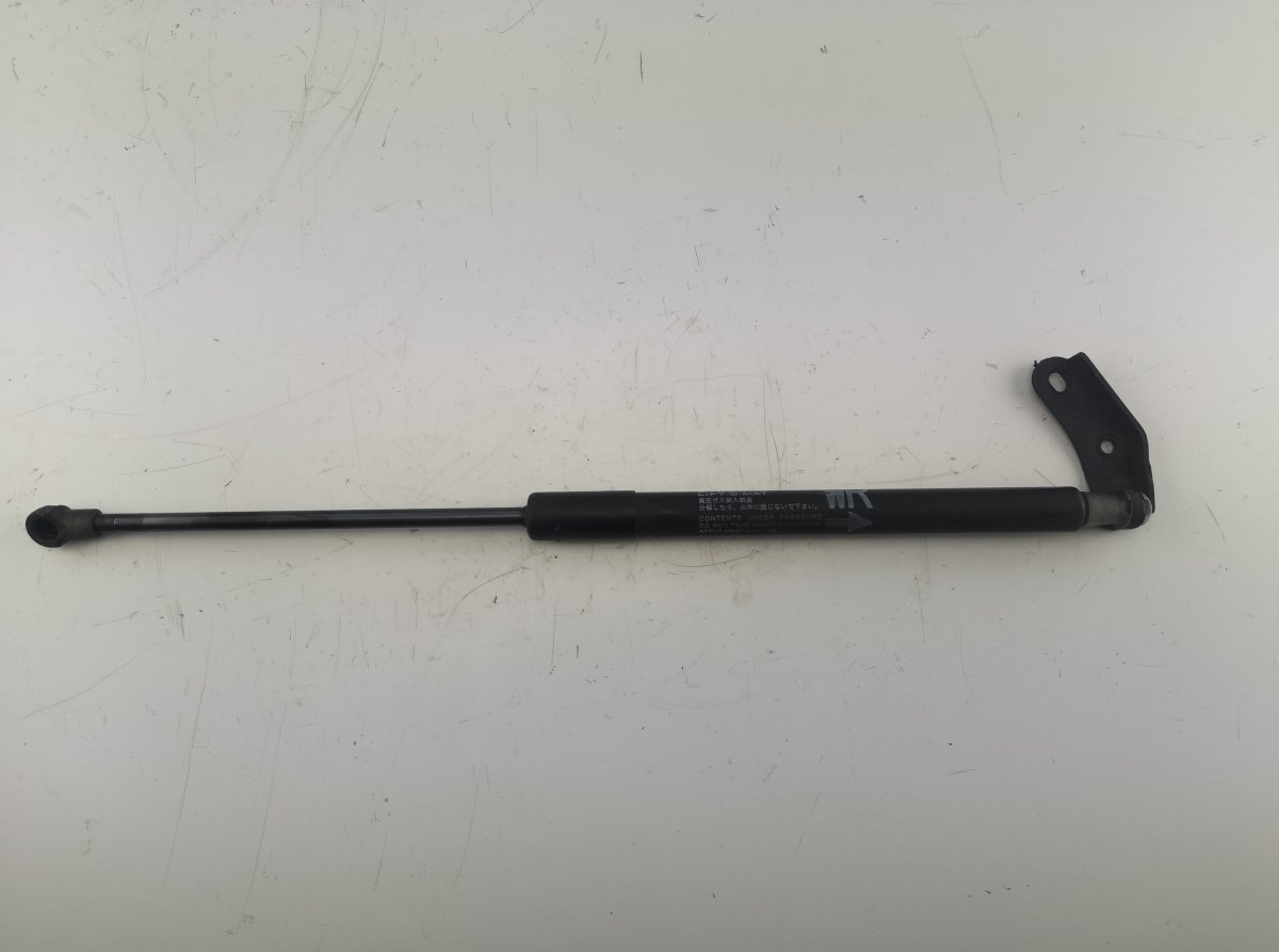 Toyota Avensis (T27) Right bootlid / tailgate strut Right bootlid / tailgate strut — TOYOTA AVENSIS...