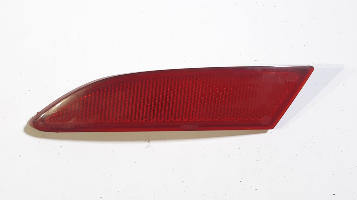 Ford Focus Extra light / reflector in rear bumper left