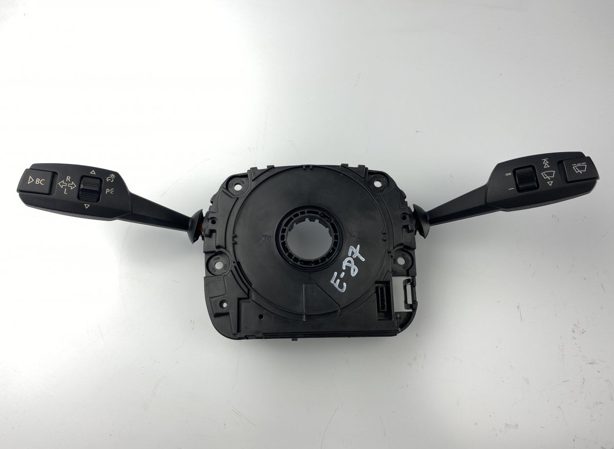 BMW 1 (E81 / E82 / E87 / E88) Indicator/wiper/slip ring switch (stalk) BMW 1 (E81, E82, E87, E88) (2003-2013) Indicato...