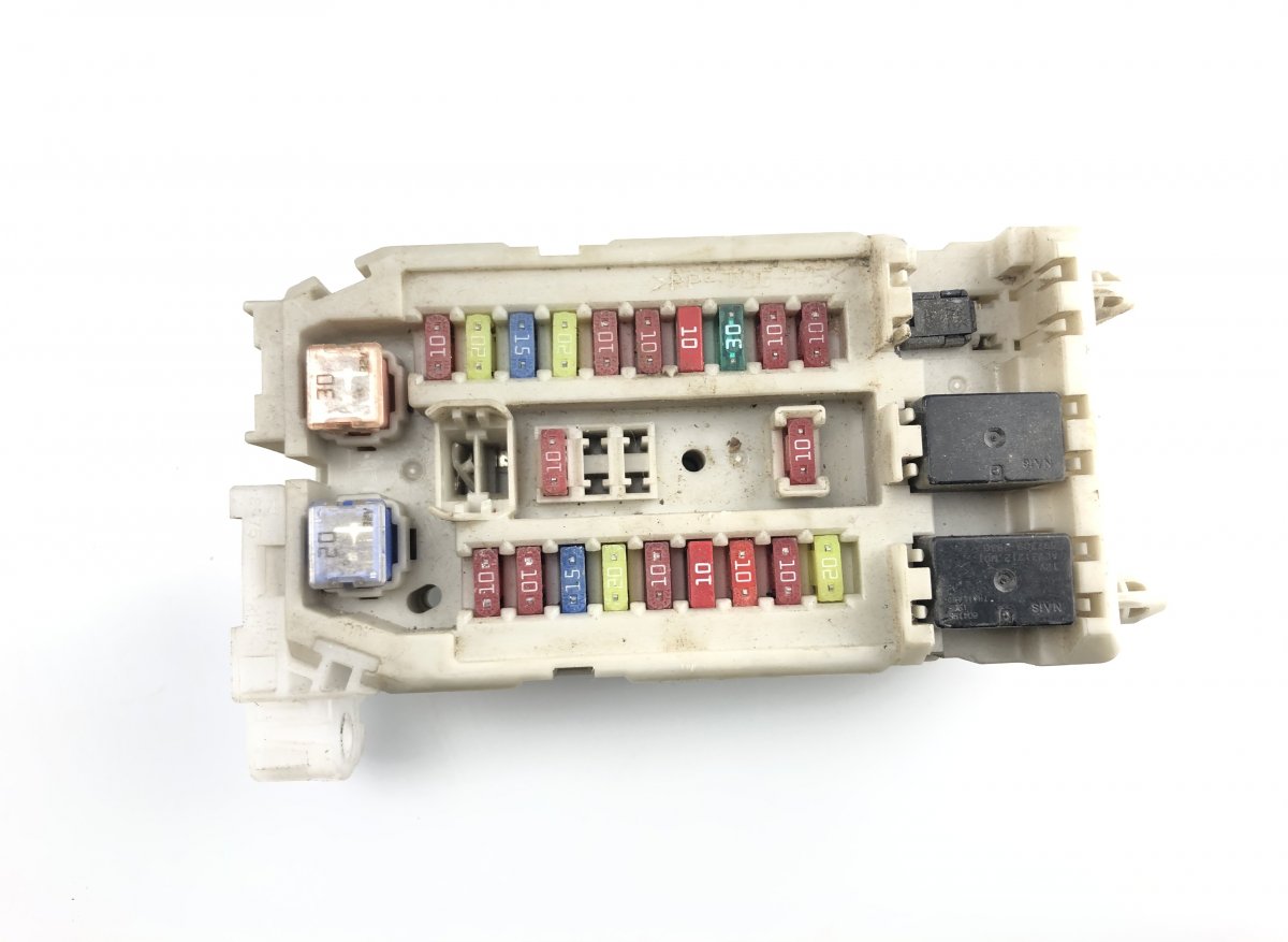 Isuzu D-Max Fuse box ISUZU D-MAX I (RA, RC) (2002-2012) Fuse box

Ge...