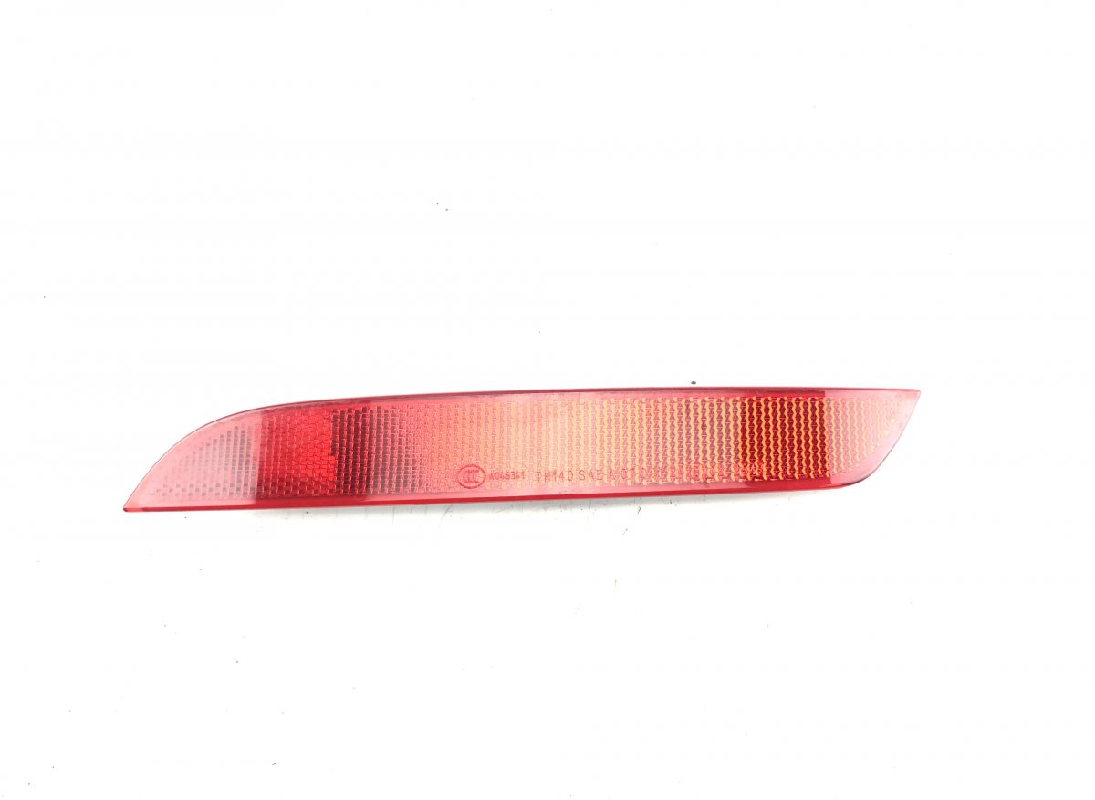 BMW 7 (F01 / F02 / F03 / F04) Extra light / reflector in rear bumper right BMW 7 (F01, F02) (2008-2016) Extra light / refl...