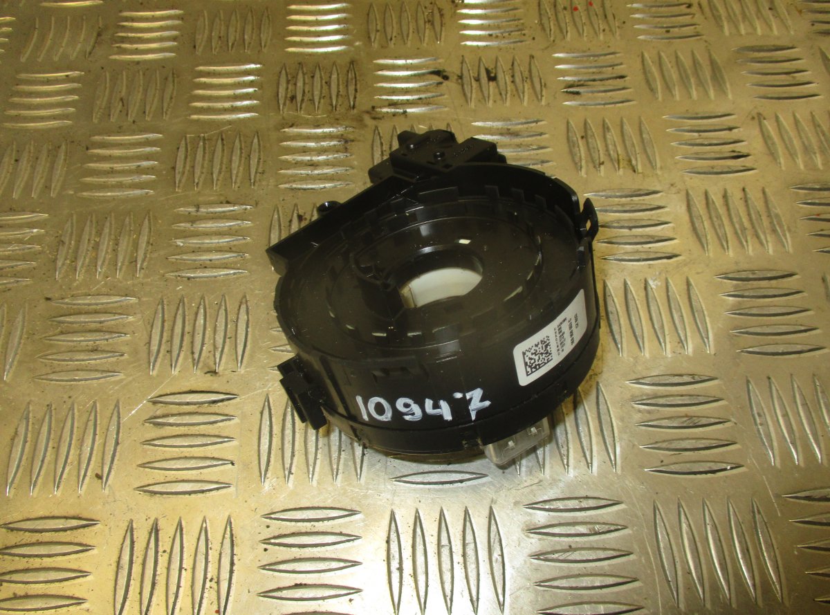 Volkswagen Golf 5 Steering Wheel Slip Ring Squib Steering Wheel Slip Ring Squib — VW GOLF VI (5K...
