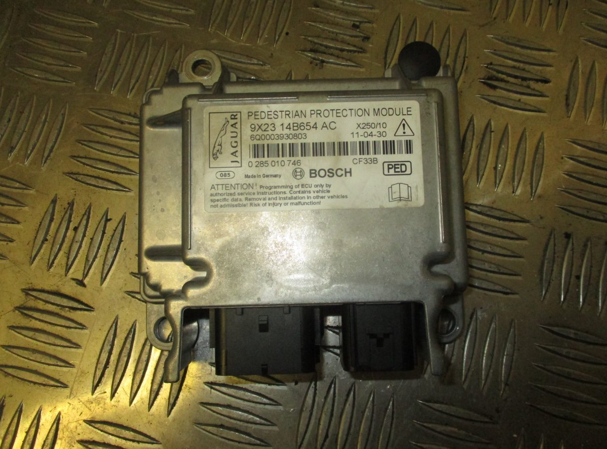 Jaguar XF Airbag Control Unit JAGUAR XF (X250, CC9) (2008-2015) Airbag Contro...