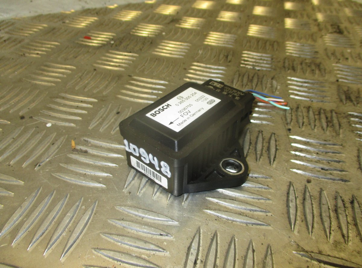 Nissan X-Trail Yaw rate sensor NISSAN X-TRAIL I (T30) (2001-2007) YAW rate sen...