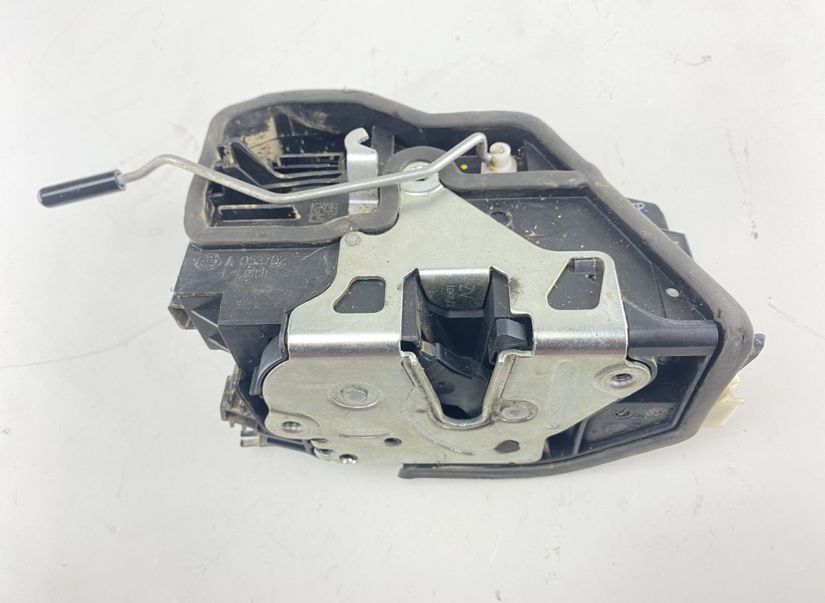 BMW X1 (E84) Door lock — front right Door lock — front right — BMW X1 (E84) (2009-20...