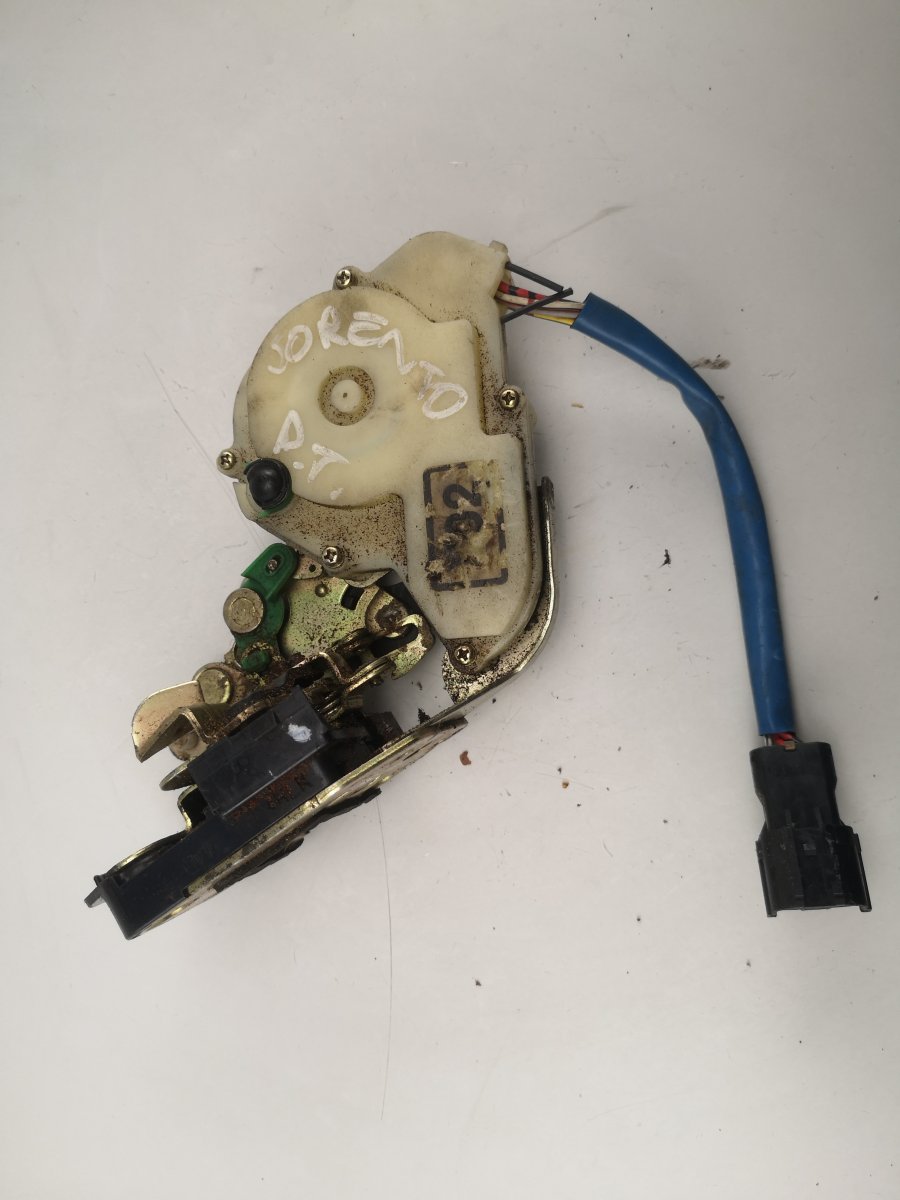 Kia Sorento Door lock — rear right Door lock — rear right — KIA SORENTO I (JC) (20...