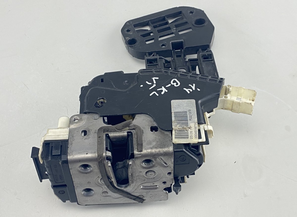 Mercedes-Benz A (W176) Door Lock Rear Left MERCEDES-BENZ B-CLASS (W246, W242) (2011-2018) ...