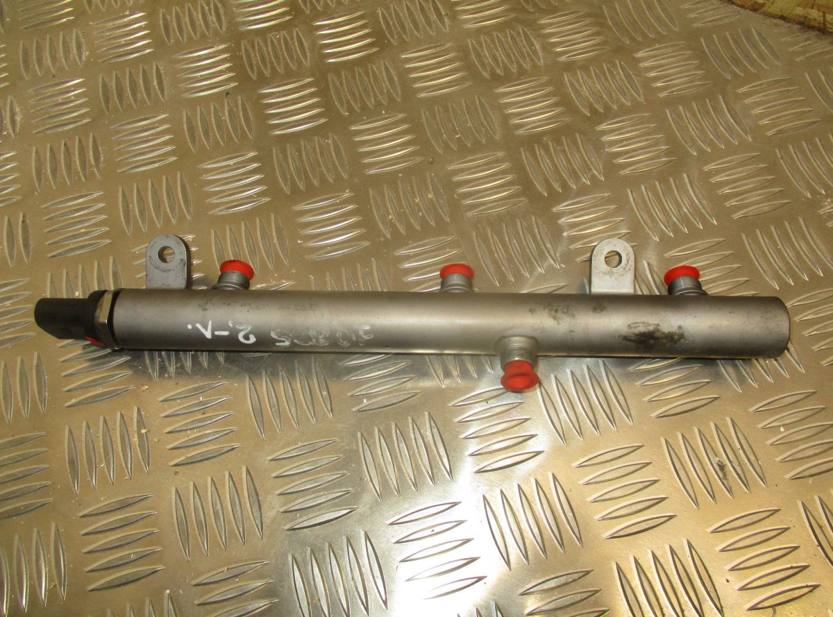 Mercedes-Benz A (W169) Fuel Distributor / fuel rail MERCEDES-BENZ ML-CLASS (W164) (2005-2011) Fuel ...