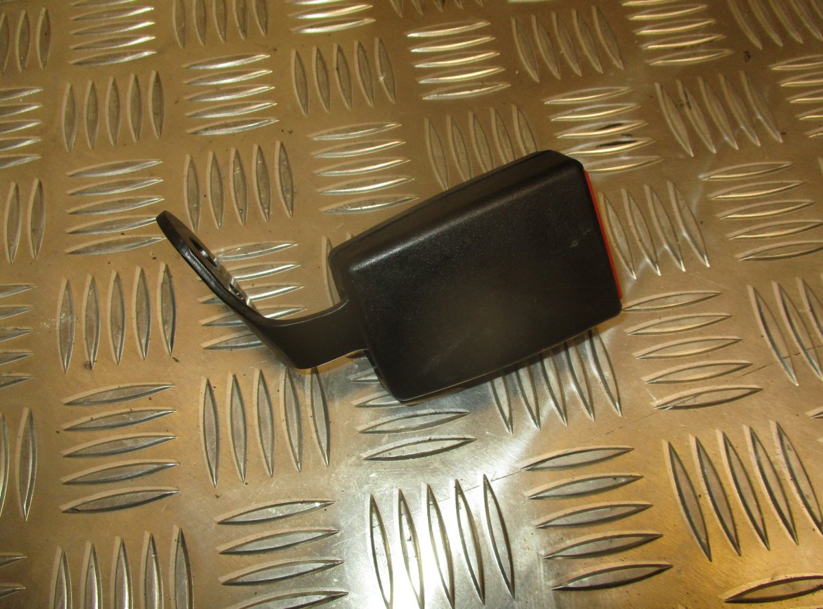 Volkswagen EOS Seat belt buckle — rear left Seat belt buckle — rear left — VW EOS (1F7, 1F8...