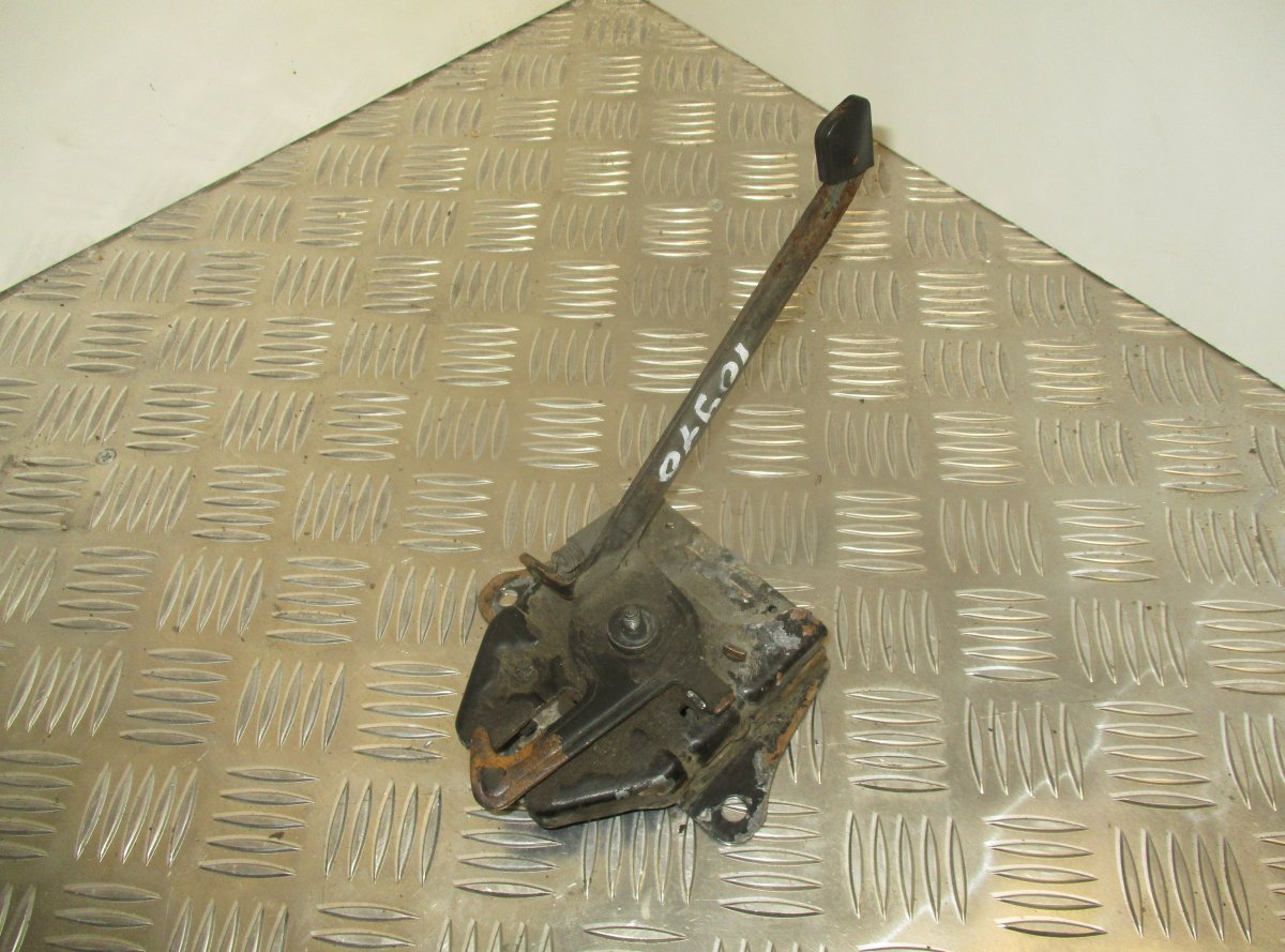 Kia Sorento Bonnet Latch KIA SORENTO I (JC) (2002-2009) Bonnet Latch

Ge...