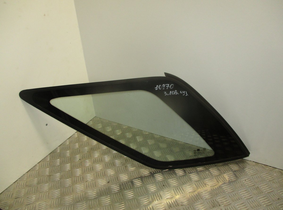 Kia Sorento Chassis Side Window glass Rear Left KIA SORENTO I (JC) (2002-2009) Chassis Side Win...