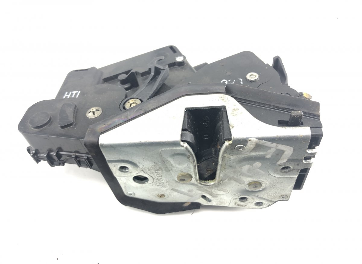 BMW 3 (E46) Door Lock Rear Left BMW 3 (E46) (1998-2005) Door Lock Rear Left 512...