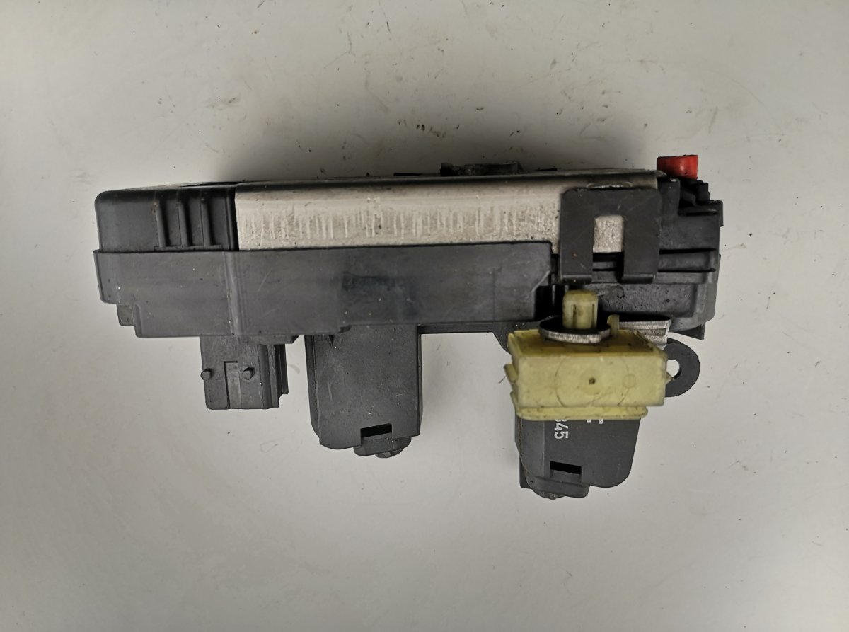 Opel Vectra (C) Door Lock Rear Left OPEL VECTRA C (2002-2010) Door Lock Rear Left 2...
