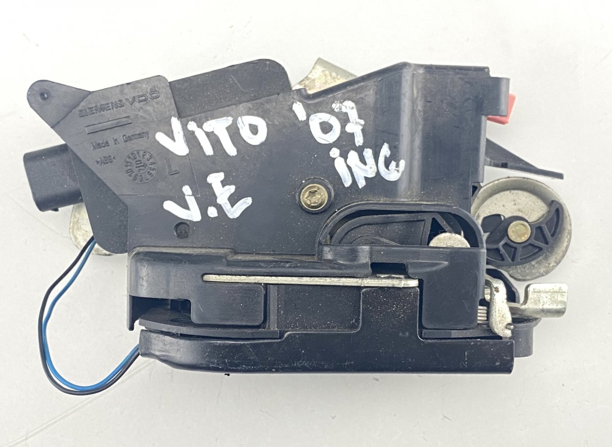 Mercedes-Benz Viano / Vito (W639) Door lock — front left Door lock — front left — MERCEDES-BENZ VITO / V...