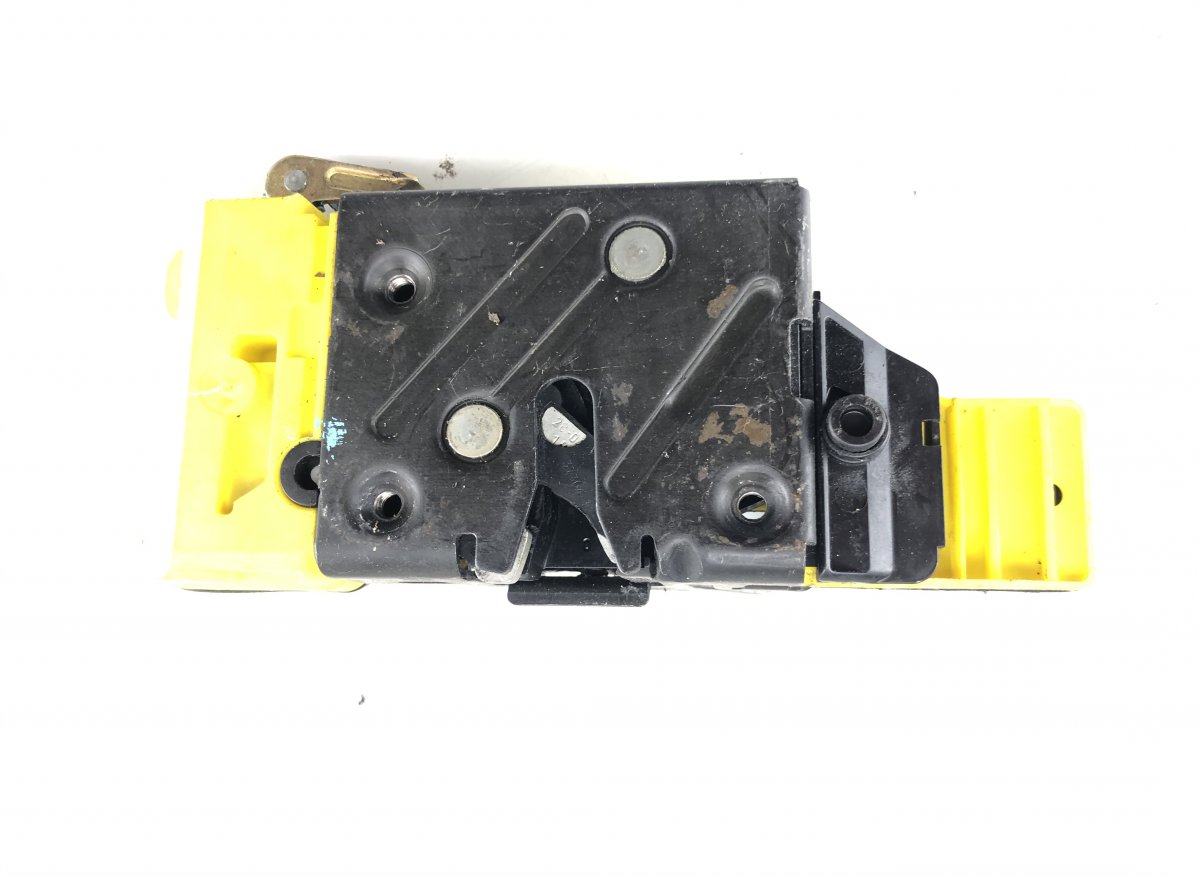Volvo XC90 Door Lock Rear Right VOLVO XC90 I (2002-2014) Door Lock Rear Right 3...